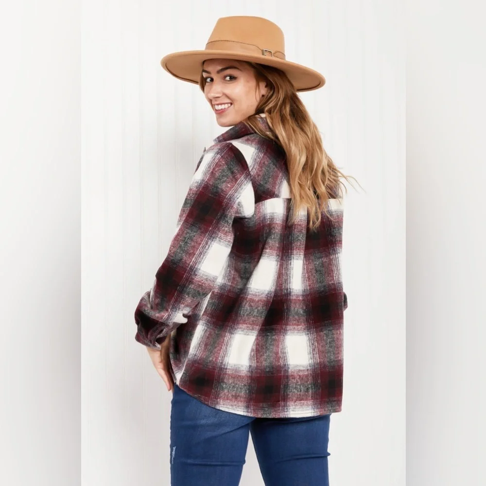 Comfy Relaxed Plaid Flannel Button Up Jacket - Picture 2 of 6